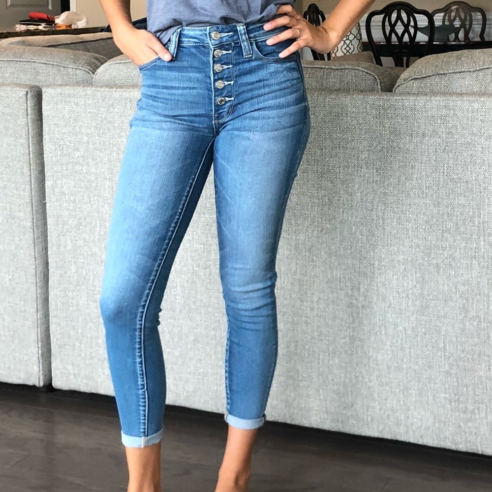 American Eagle super- high rise button up jeans 0
